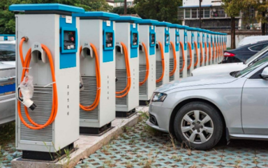 新能源汽車距離充電自由還有多遠 汽車充電設備的研發與挑戰