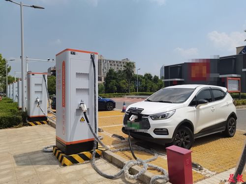 電動(dòng)汽車充電將迎黃金發(fā)展期 江西3年新建3萬充電樁，助推設(shè)備研發(fā)創(chuàng)新